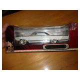 1/18 SCALE DIECAST CAR - 1964 MERCURY MARAUDER