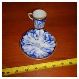 DANBURY MINT CUP & SAUCER / BLUE & WHITE