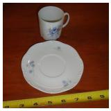 DANBURY MINT CUP & SAUCER / CLASSIC ROSE