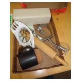 LOT OF KITCHEN ITEMS LOT OF KITCHEN ITEMS
