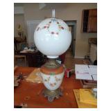HURRICANE LAMP 30' T / CHIP AT TOP OF SHADE HURRICANE LAMP 30' T / CHIP AT TOP OF SHADE