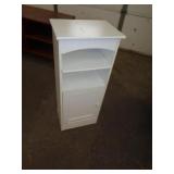 WHITE CABINET WHITE CABINET