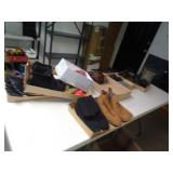 LOT OF SHOES & MISC / UT LOT OF SHOES & MISC / UT