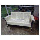 VINTAGE METAL GLIDER / SEE DESCRIPTION
