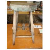 VINTAGE MILKING STOOL