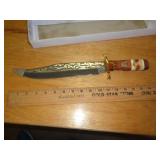 HUNTING KNIFE / NO SHEATH
