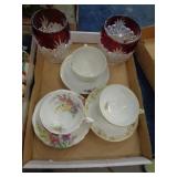 LOT OF GLASSWARE