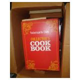 LOT OF COOK BOOKS / UT
