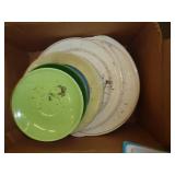 LOT OF MIXED DISHES / UT