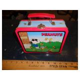 METAL PEANUTS LUNCHBOX