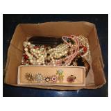 LOT OF COSTUME JEWELRY
