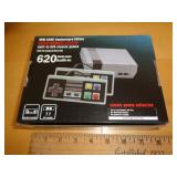 MINI CLASSIC VIDEO GAME CONSOLE / 620 GAMES!