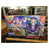 MONSTER JAM GRAVE DIGGER SET