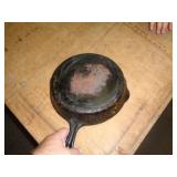 8' GRISWOLD CAST IRON SKILLET 8' GRISWOLD CAST IRON SKILLET