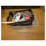 LOT OF KITCHENWARE LOT OF KITCHENWARE