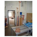 WOOD HAT DISPLAY STAND / W WOOD HAT DISPLAY STAND / W
