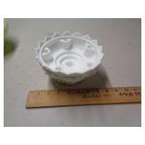 FENTON GLASS - WHITE FENTON GLASS - WHITE