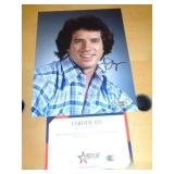 8X10 W CERT - TOM WOPAT / DUKES OF HAZZARD 8X10 W CERT - TOM WOPAT / DUKES OF HAZZARD