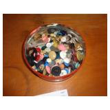 TIN OF BUTTONS TIN OF BUTTONS