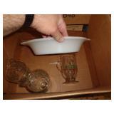 FIRE KING / 6 LIBBY XMAS GLASSES / AVON PLATE FIRE KING / 6 LIBBY XMAS GLASSES / AVON PLATE