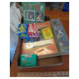 LOT OF MIXED SPORTS CARDS LOT OF MIXED SPORTS CARDS