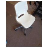 SHORT WHITE ROLLING CHAIR SHORT WHITE ROLLING CHAIR