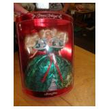 BARBIE - HOLIDAY BARBIE - HOLIDAY