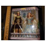 BARBIE & KEN - ARTHUR & GUINEVERE SET BARBIE & KEN - ARTHUR & GUINEVERE SET