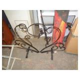METAL HEART PLANT STAND / W METAL HEART PLANT STAND / W