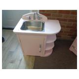 POTTERY BARN KIDS SINK 22X24X15 / FRT POTTERY BARN KIDS SINK 22X24X15 / FRT