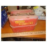 VINTAGE METAL CRAFTSMAN GAS CAN VINTAGE METAL CRAFTSMAN GAS CAN