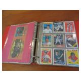 BINDER OF SPORTS CARDS - BASEBALL / FOOTBALL MIX BINDER OF SPORTS CARDS - BASEBALL / FOOTBALL MIX