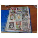 BINDER OF SPORTS CARDS - FOOTBALL BINDER OF SPORTS CARDS - FOOTBALL