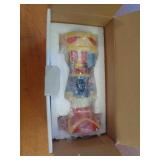 2 - NUTCRACKER CANDLEHOLDERS / R 2 - NUTCRACKER CANDLEHOLDERS / R