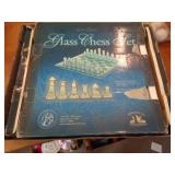 GLASS CHESS SET GLASS CHESS SET