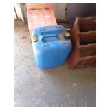 5 GAL KEROSENE CAN NEARLY FULL OF KEROSENE / W 5 GAL KEROSENE CAN NEARLY FULL OF KEROSENE / W
