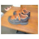 SZ9 HIKING BOOTS SZ9 HIKING BOOTS