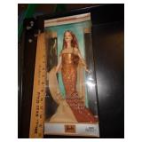 BARBIE - NOVEMBER TOPAZ BARBIE - NOVEMBER TOPAZ