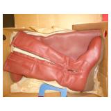 WOMENS BOOTS SZ 7 WOMENS BOOTS SZ 7