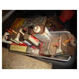 LOT OF VINTAGE OIL CANS LOT OF VINTAGE OIL CANS