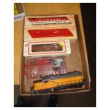 LOT OF TRAIN CARS LOT OF TRAIN CARS