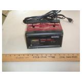 BATTERY CHARGER / UNTESTED BATTERY CHARGER / UNTESTED