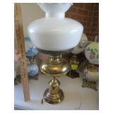 BRASS LAMP W GLASS SHADE 30' T / FRC BRASS LAMP W GLASS SHADE 30' T / FRC