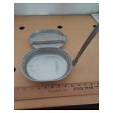 US MILITARY MESS KIT DATED 1982 US MILITARY MESS KIT DATED 1982