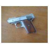 DAVIS MODEL P32 .32 CAL. AUTO DAVIS MODEL P32 .32 CAL. AUTO