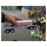 SEMI TRUCK SUPER AMERICA TANKER SEMI TRUCK SUPER AMERICA TANKER