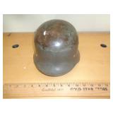 M40 WWII GERMAN ROLLED RIM HELMET M40 WWII GERMAN ROLLED RIM HELMET