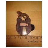 HEAVY LOCK W KEY / SAYS SAN QUENTIN DEATH ROW HEAVY LOCK W KEY / SAYS SAN QUENTIN DEATH ROW