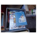LOT OF BOOKS / G2