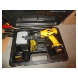 DEWALT DRILL SET / SP